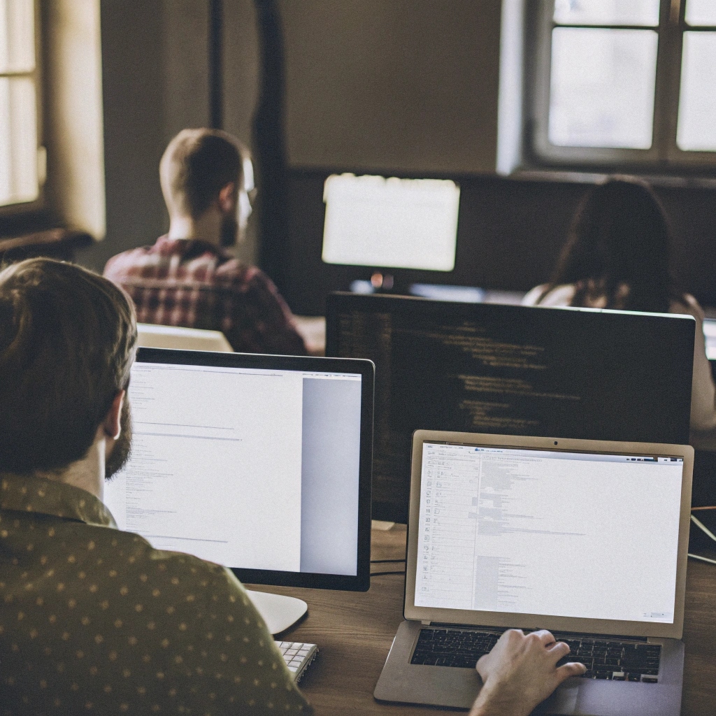 Säker och pålitlig webbplatsdrift